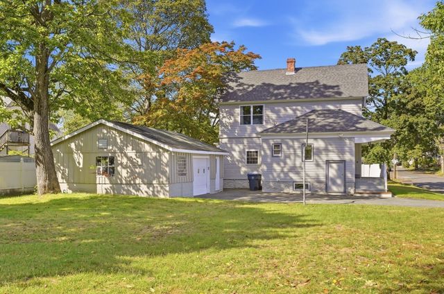 27 Arthur St, Methuen, MA 01844