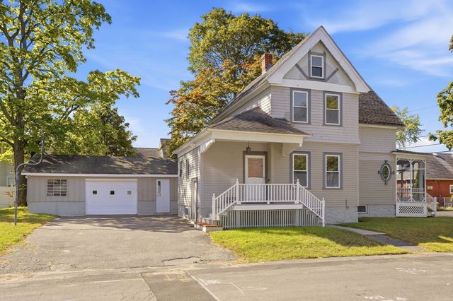 27 Arthur St, Methuen, MA 01844