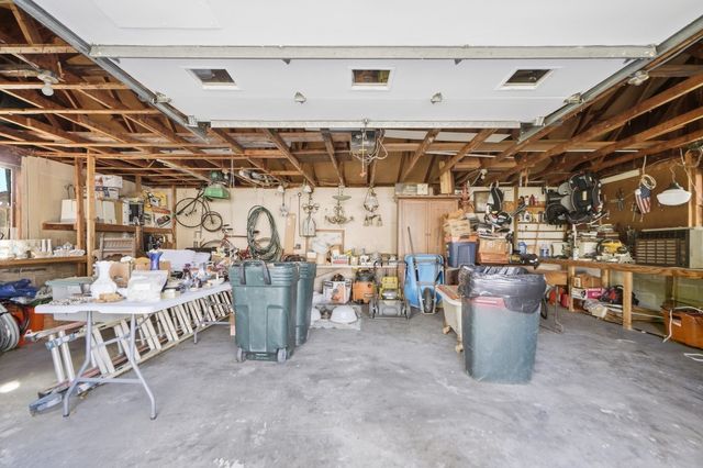 27 Arthur St, Methuen, MA 01844
