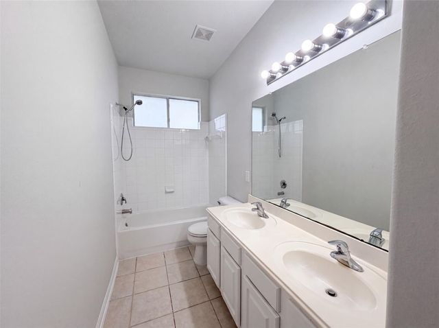 5704 Shady Hollow Court, Rosharon, TX 77583