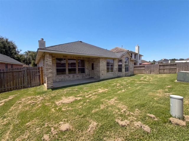 5704 Shady Hollow Court, Rosharon, TX 77583