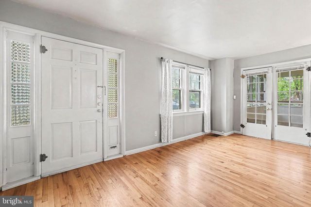 217 SENECA ST, Harrisburg, PA 17110