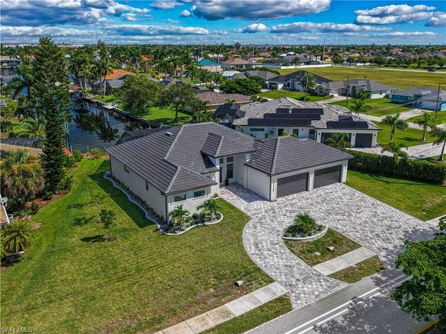 2201 Beach PKWY W, Cape Coral, FL 33914