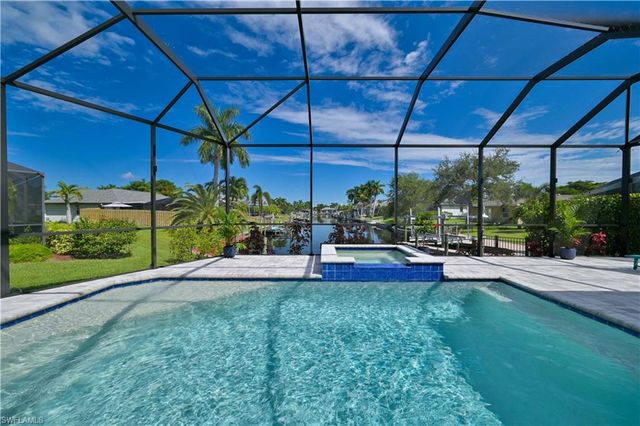 2201 Beach PKWY W, Cape Coral, FL 33914