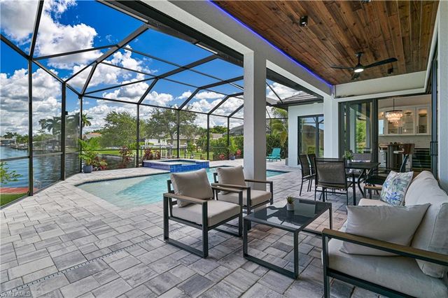 2201 Beach PKWY W, Cape Coral, FL 33914