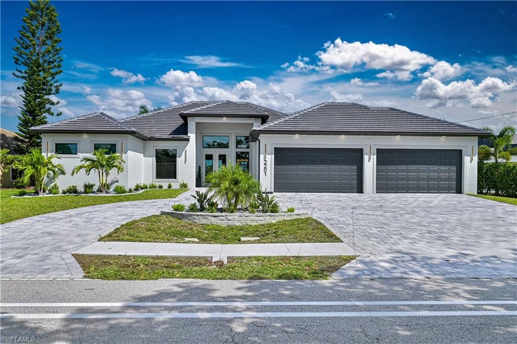 2201 Beach PKWY W, Cape Coral, FL 33914