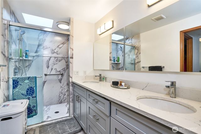 1404 S 290th Pl, Federal Way, WA 98003