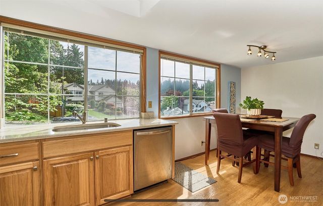 1404 S 290th Pl, Federal Way, WA 98003