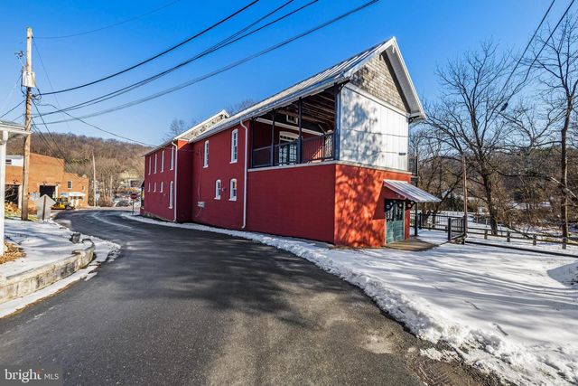 12027 BALTIMORE ST, Glen Rock, PA 17327