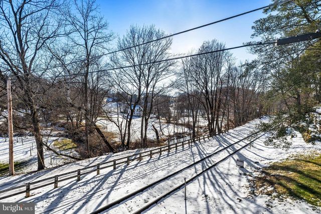 12027 BALTIMORE ST, Glen Rock, PA 17327