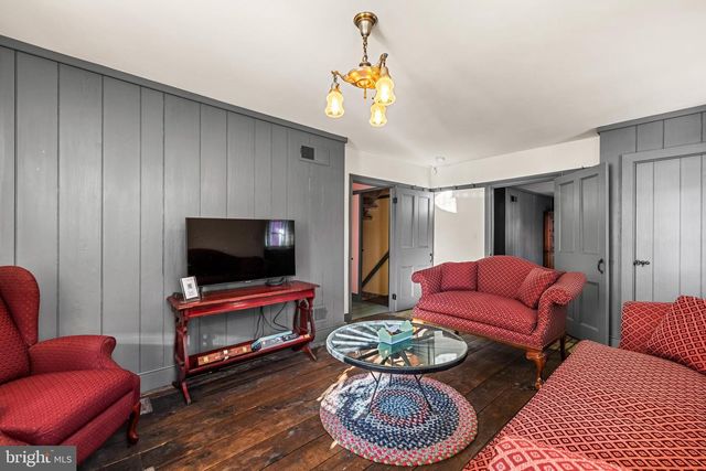12027 BALTIMORE ST, Glen Rock, PA 17327