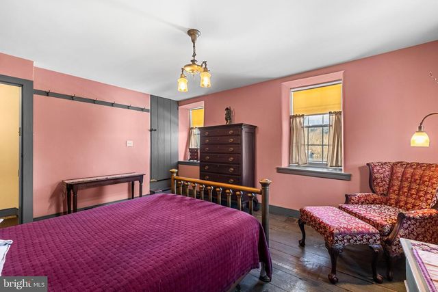 12027 BALTIMORE ST, Glen Rock, PA 17327