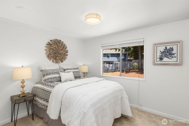 23973 SE 42nd Place, Sammamish, WA 98029