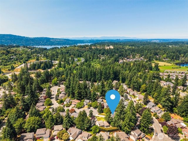 23973 SE 42nd Place, Sammamish, WA 98029