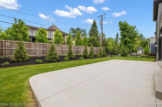 1541 Shipman Blvd., Birmingham, MI 48009
