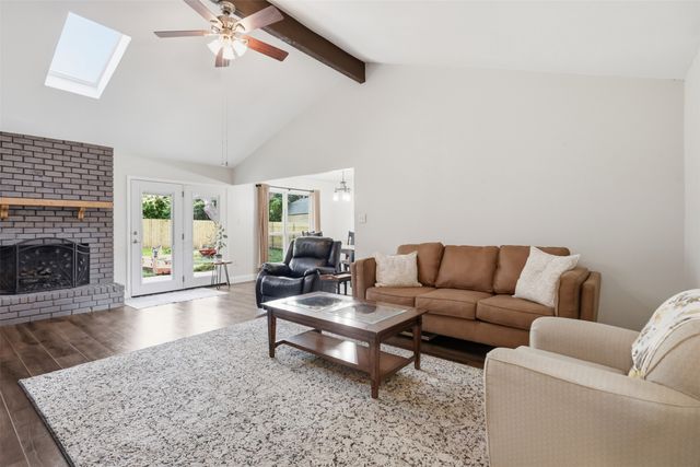 5617 Kindling Court, Arlington, TX 76016