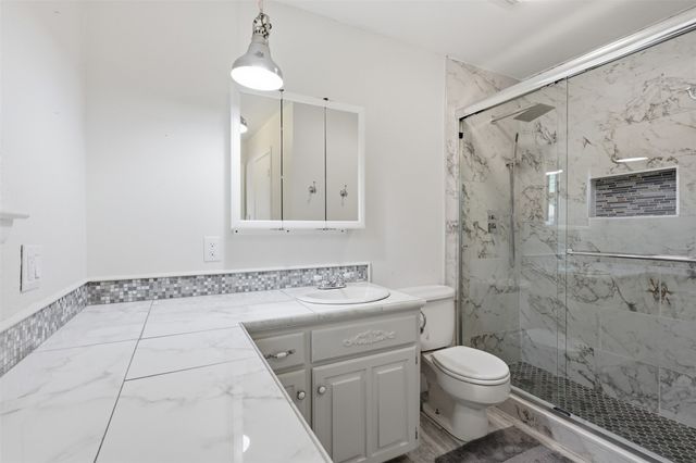 5617 Kindling Court, Arlington, TX 76016