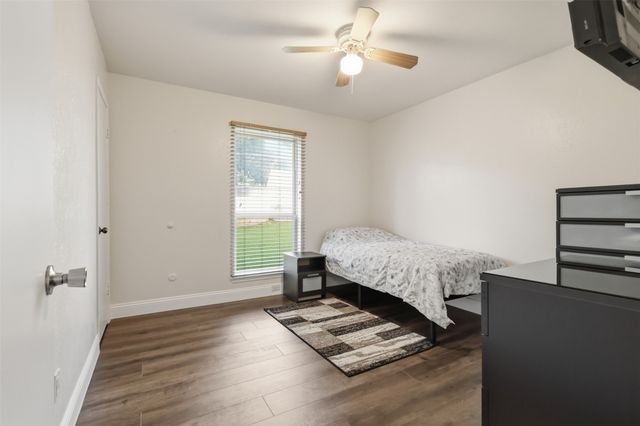 5617 Kindling Court, Arlington, TX 76016