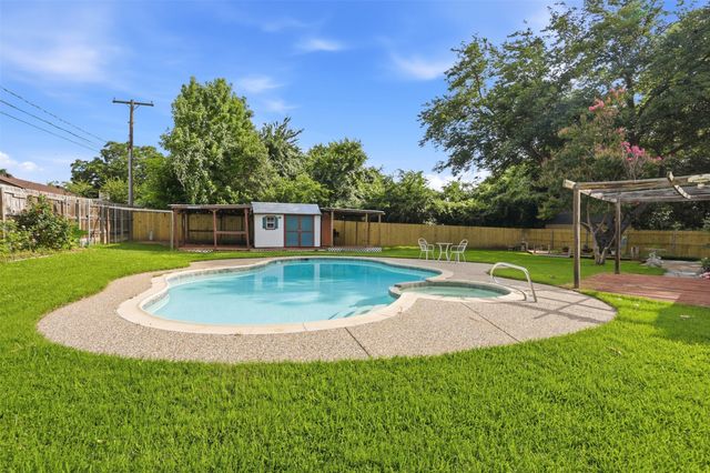 5617 Kindling Court, Arlington, TX 76016