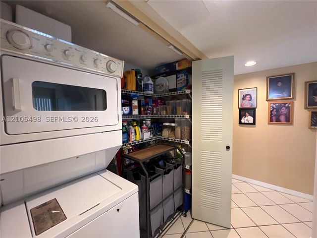 7407 N Devon Dr 212, Tamarac, FL 33321