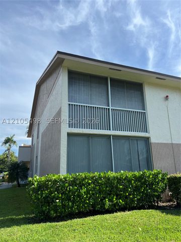7407 N Devon Dr 212, Tamarac, FL 33321