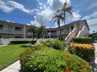 7407 N Devon Dr 212, Tamarac, FL 33321