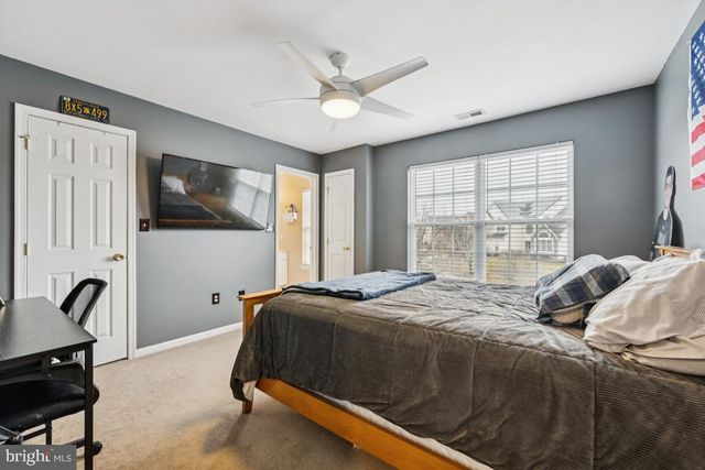 209 WINDSOR DR, Swedesboro, NJ 08085