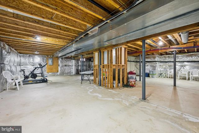 209 WINDSOR DR, Swedesboro, NJ 08085