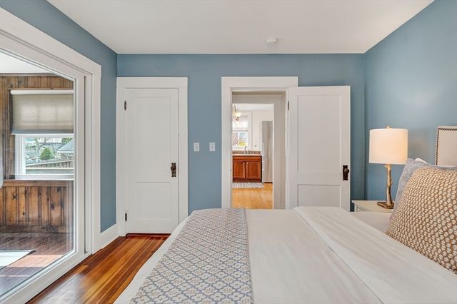 15 Boardman Ave, Melrose, MA 02176