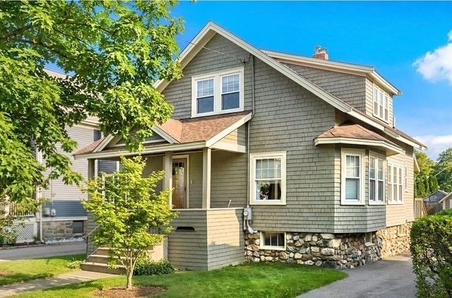 15 Boardman Ave, Melrose, MA 02176