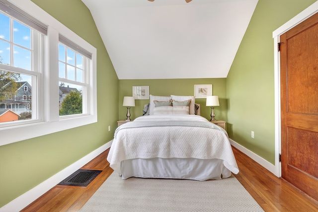 15 Boardman Ave, Melrose, MA 02176