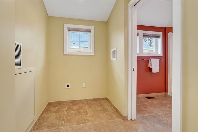 15 Boardman Ave, Melrose, MA 02176