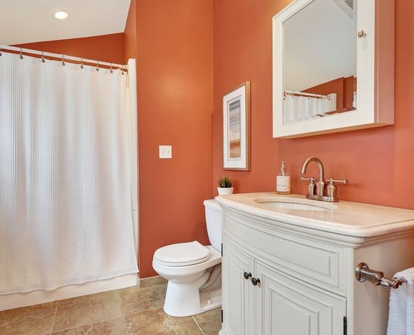 15 Boardman Ave, Melrose, MA 02176