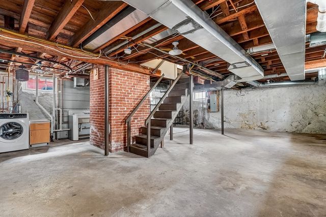 15 Boardman Ave, Melrose, MA 02176