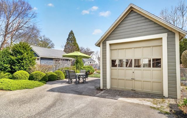 15 Boardman Ave, Melrose, MA 02176