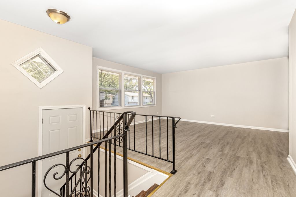 3510 Chestnut Drive, Hazel Crest, IL 60429 — photo 4