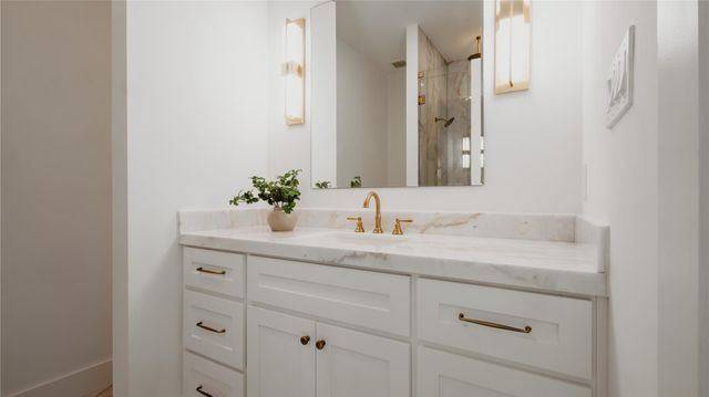 1741 Gardenia Drive, Houston, TX 77018