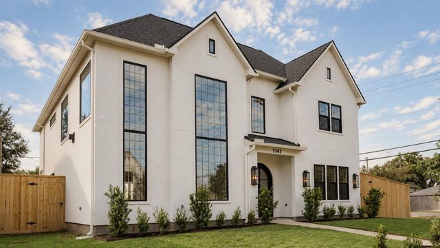 1741 Gardenia Drive, Houston, TX 77018
