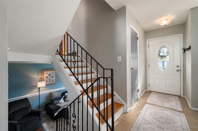 17 Dove, Clay, NY 13090