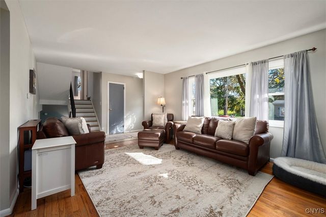 17 Dove, Clay, NY 13090