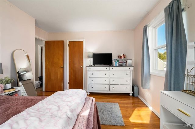 17 Dove, Clay, NY 13090