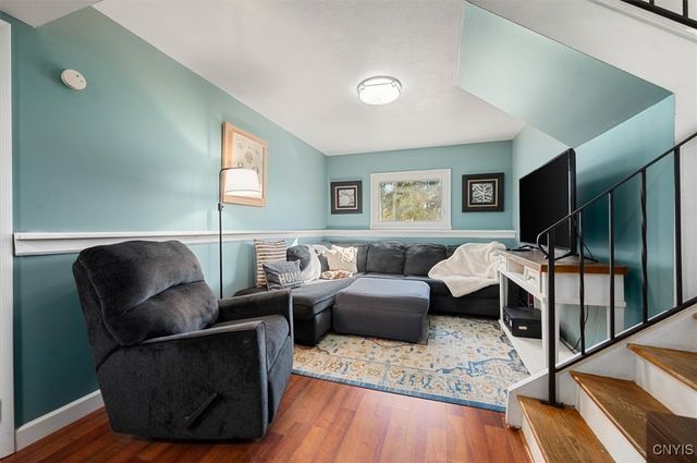 17 Dove, Clay, NY 13090