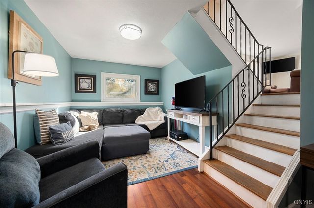 17 Dove, Clay, NY 13090