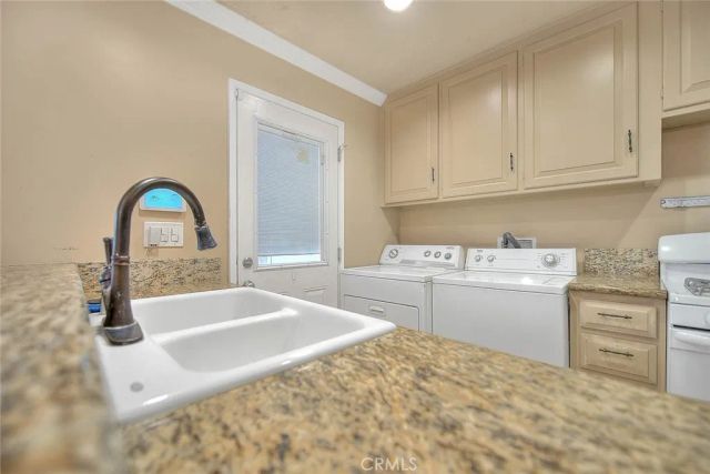 633 S Indian Hill C, Claremont, CA 91711