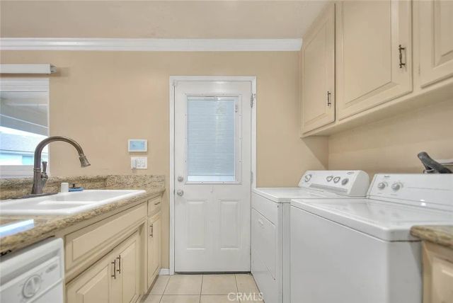 633 S Indian Hill C, Claremont, CA 91711