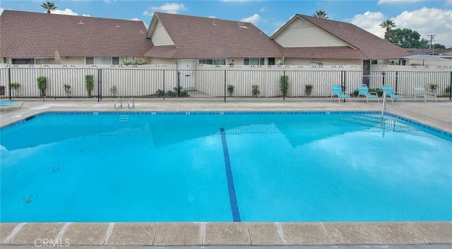 633 S Indian Hill C, Claremont, CA 91711