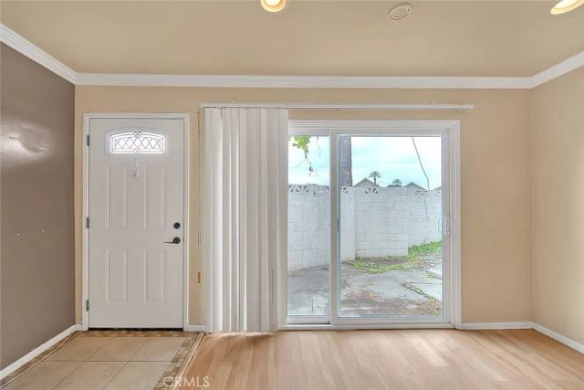 633 S Indian Hill C, Claremont, CA 91711