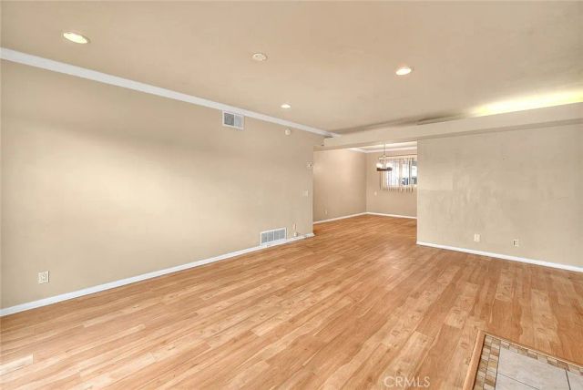 633 S Indian Hill C, Claremont, CA 91711