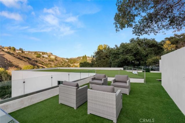 158 Bell Canyon Road, Bell Canyon, CA 91307