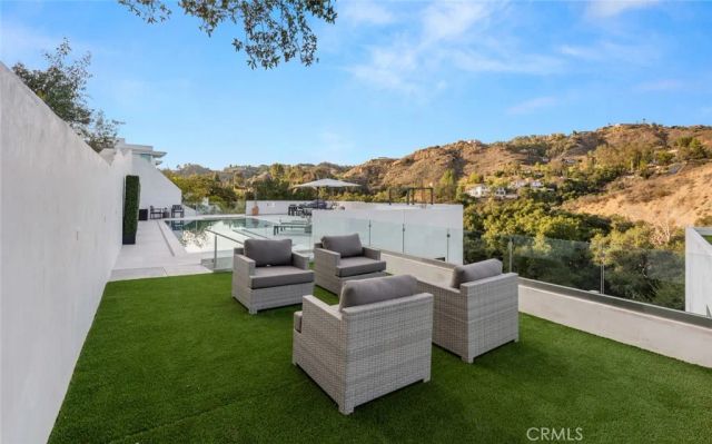 158 Bell Canyon Road, Bell Canyon, CA 91307